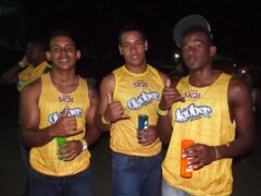Oktober 10 Anos